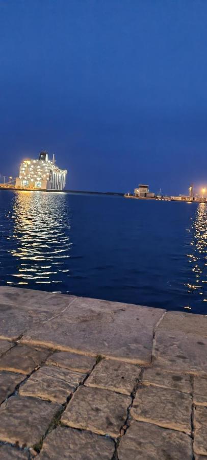 Nouveau Bien Lumineux Tout Confort En Centre Ville Сет Екстер'єр фото